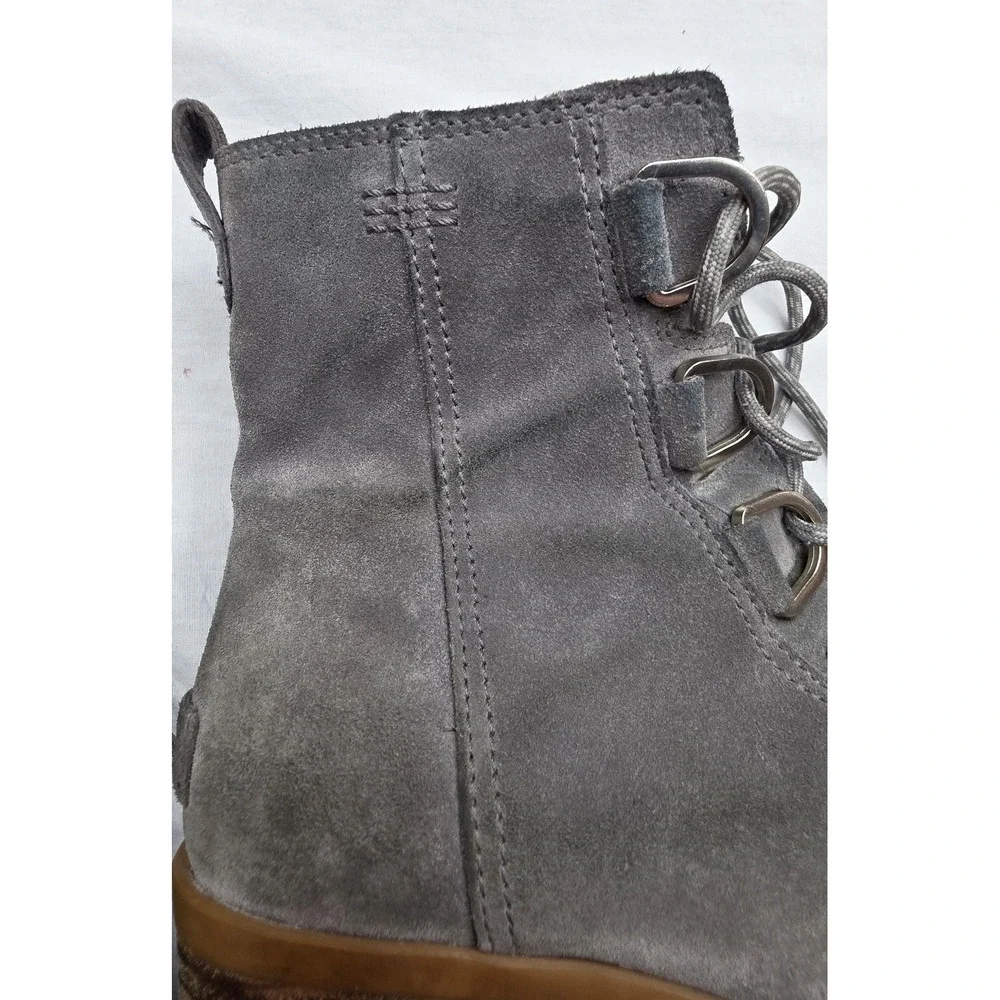 Sorel Out N' About IV Suede Waterproof Boots Women's Size 9.5